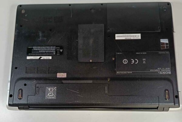 Sony Vaio SVE151J11M, Pentium B980, SSD 120GB, 8GB RAM, 15,6"-universovyoleta.es