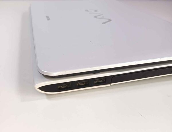 Sony Vaio SVE151J11M, Pentium B980, SSD 120GB, 8GB RAM, 15,6"-universovyoleta.es