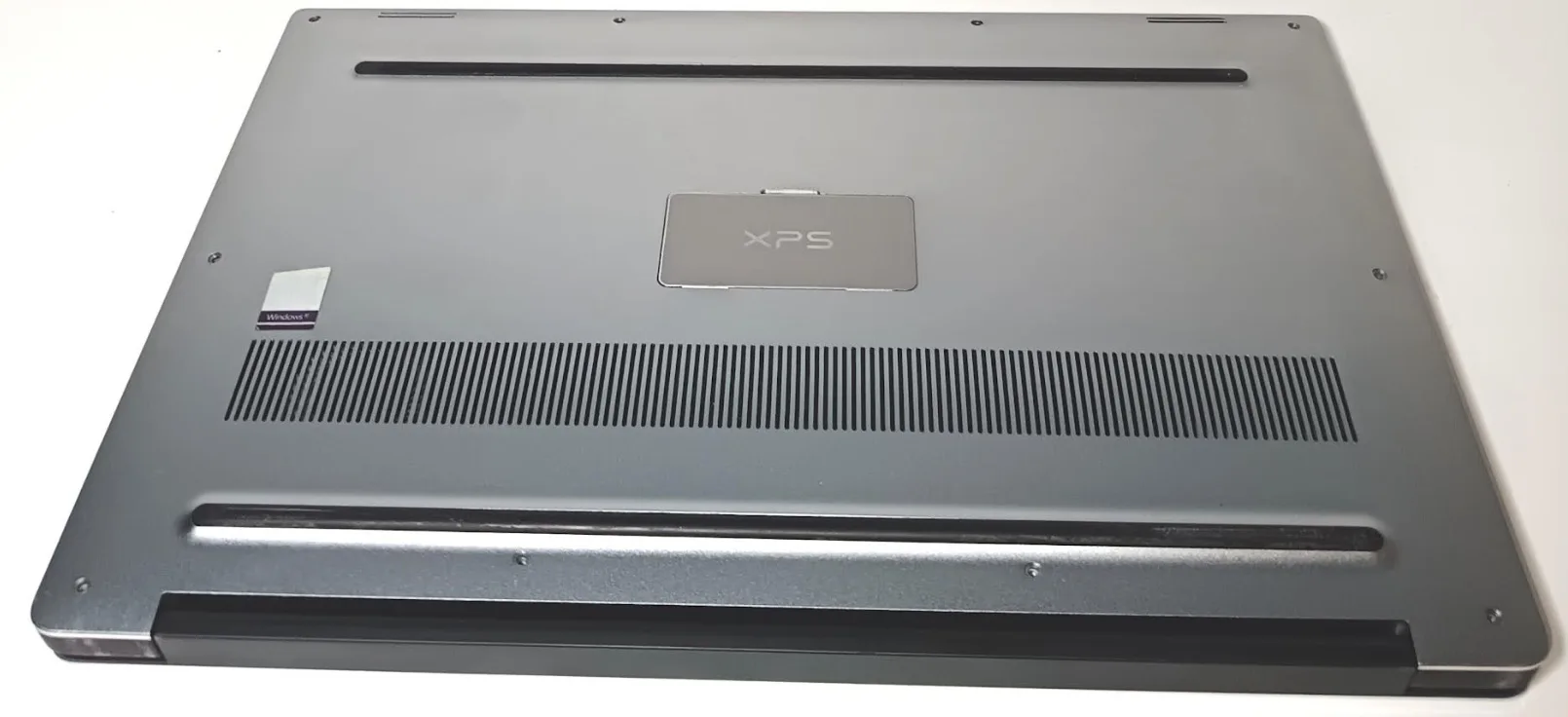 Dell XPS 15 9560. i7-7700HQ, 16GB RAM, SSD 512GB NVMe, 15,6" - Imagen 2