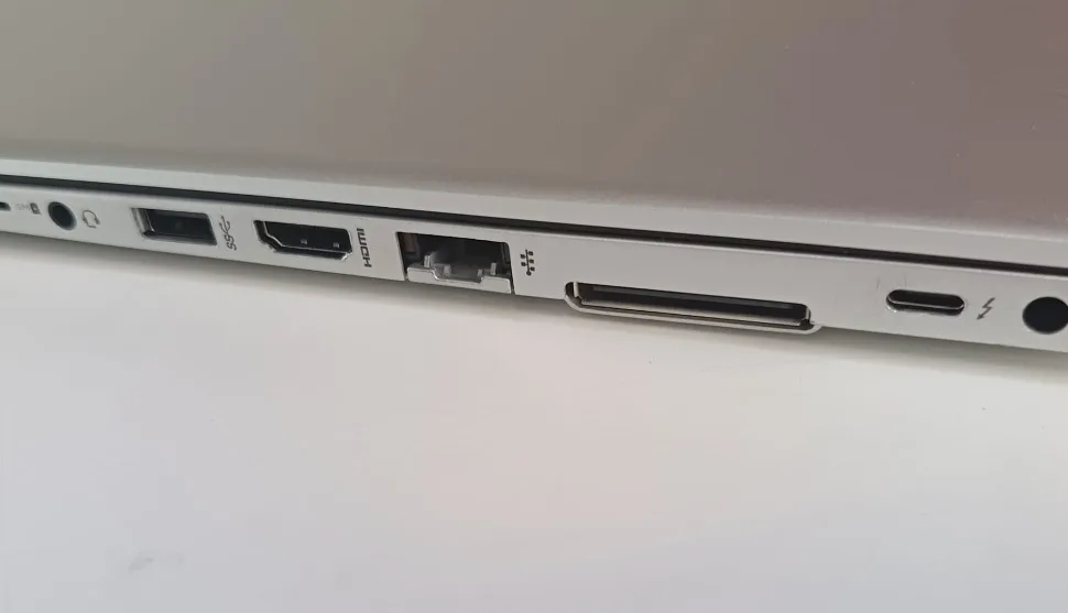 Portátil HP EliteBook 840 G5, i7-8650U, 8GB RAM, 256GB M.2 SATA, 14" - Imagen 6