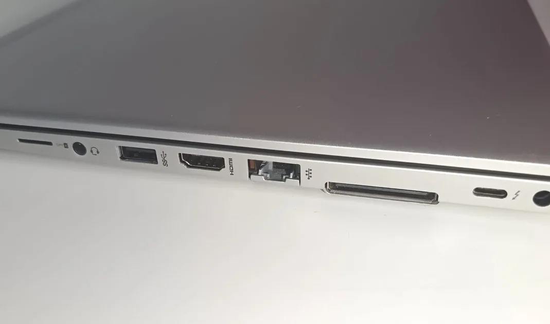 Portátil HP EliteBook 840 G5, i5-8350U, 8GB RAM, 256GB M.2 SATA, 14" táctil - Imagen 5