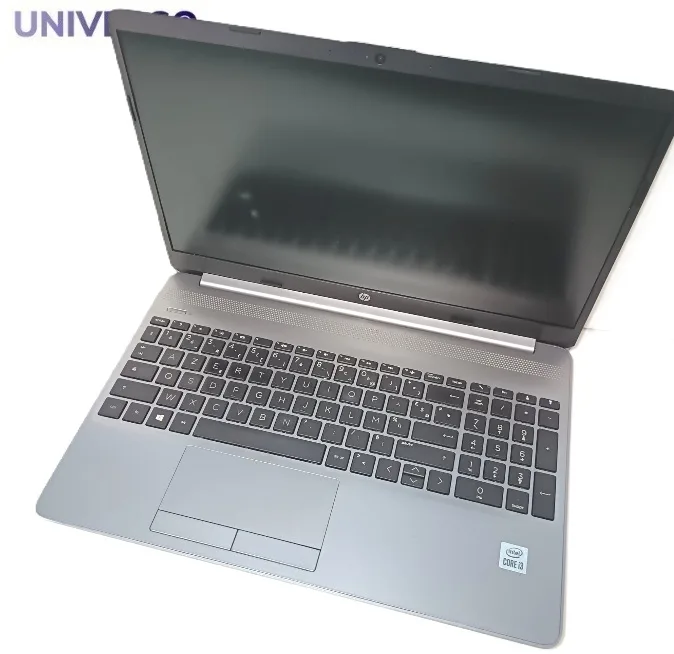 HP 250 G8, i3-1005G1, 15,6". Defectos estéticos, incompleto