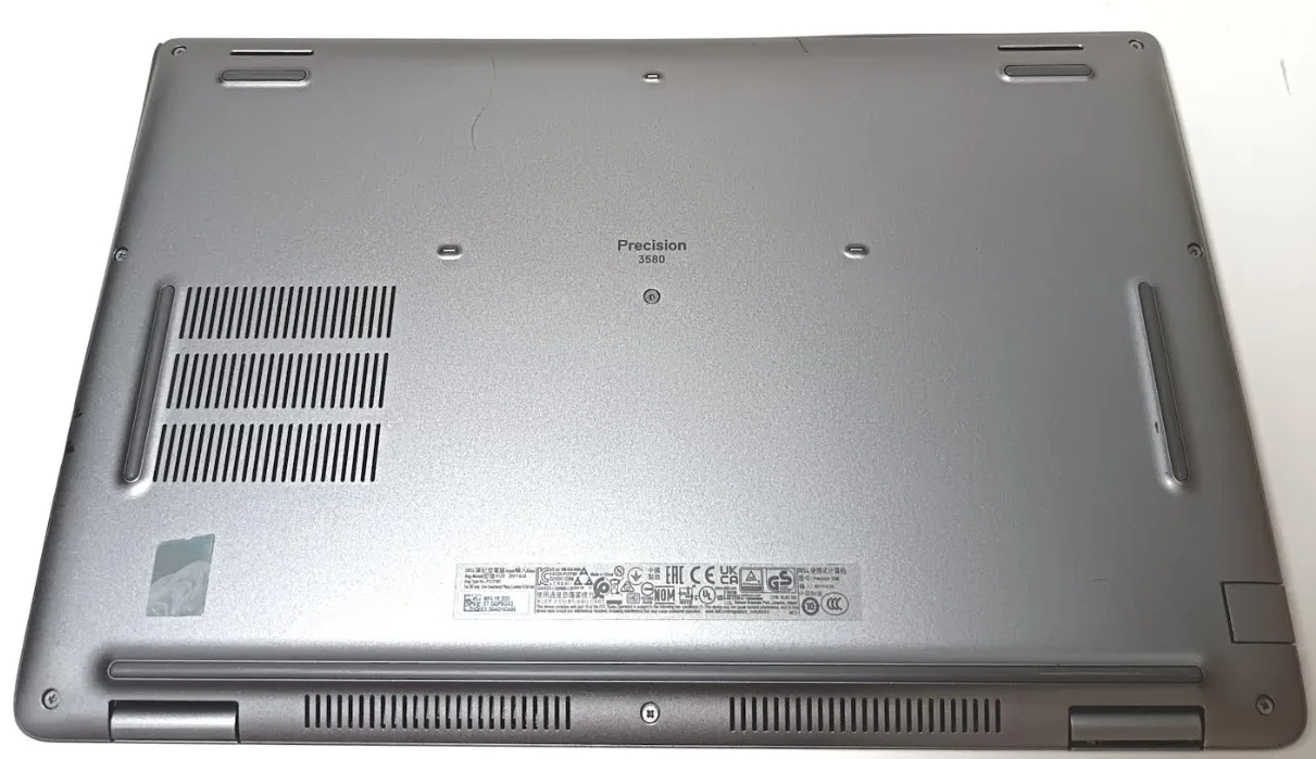 Dell Precision 3580, i7-1360P, 15,6" Defectos - Imagen 2