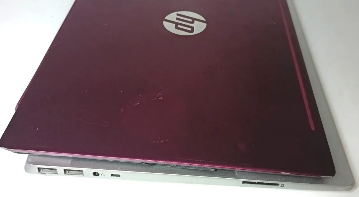 HP Pavilion 14-ce000ns, i7-8550U, NVIDIA MX150 2GB. Avería, defectos - Imagen 4