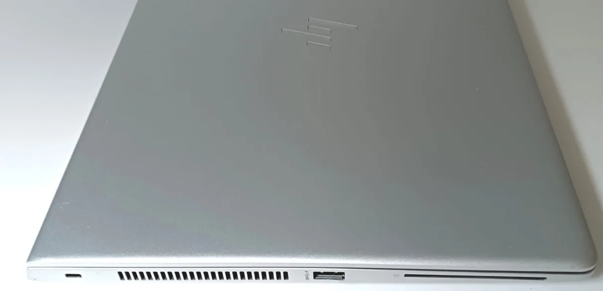 HP EliteBook 840 G6, i5-8365U, SSD 256GB M.2 SATA, 8GB RAM, 14" - Imagen 5