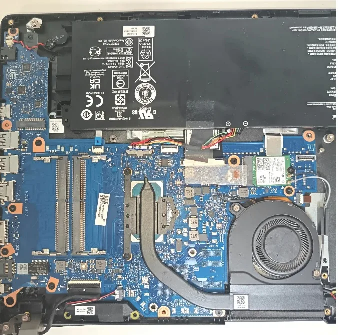 Acer Travelmate TMP214-53. i5-1135G7, DDR4, 14". Defectos - Imagen 3