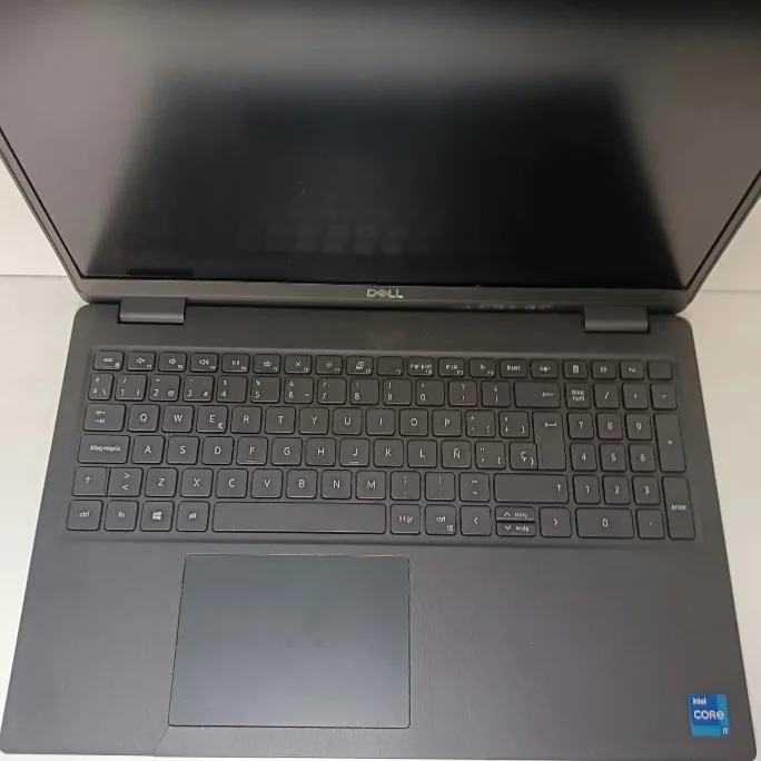 Dell Latitude 3520, i7-1165G7. DDR4, 15,6. AVERIADO - Imagen 2