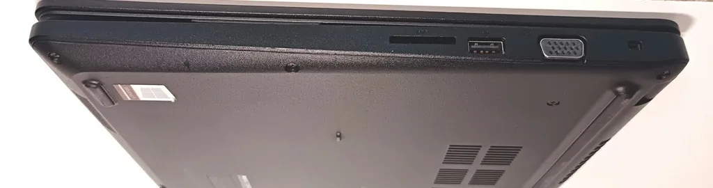 Dell Latitude 3580. i5-7300U, SSD 128GB, 8GB RAM, 15,6 - Imagen 4