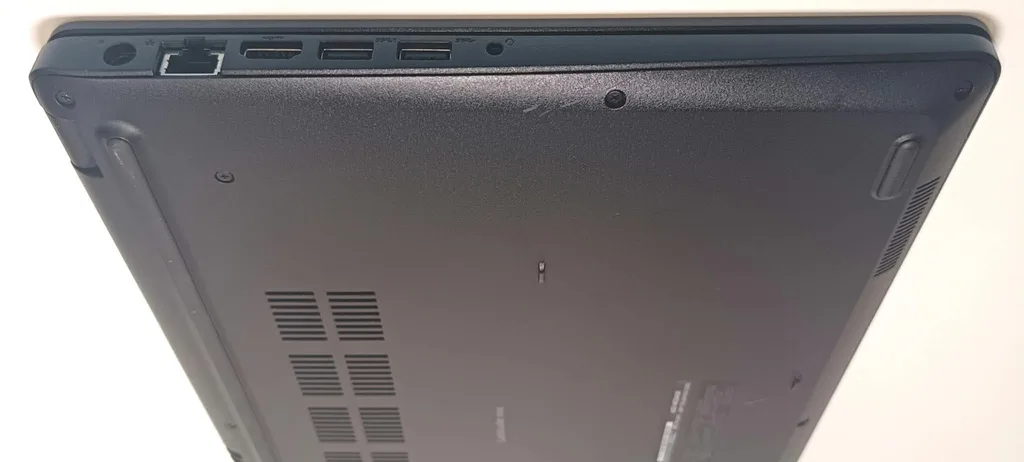 Dell Latitude 3580. i5-7300U, SSD 256GB, 8GB RAM, 15,6 - Imagen 4