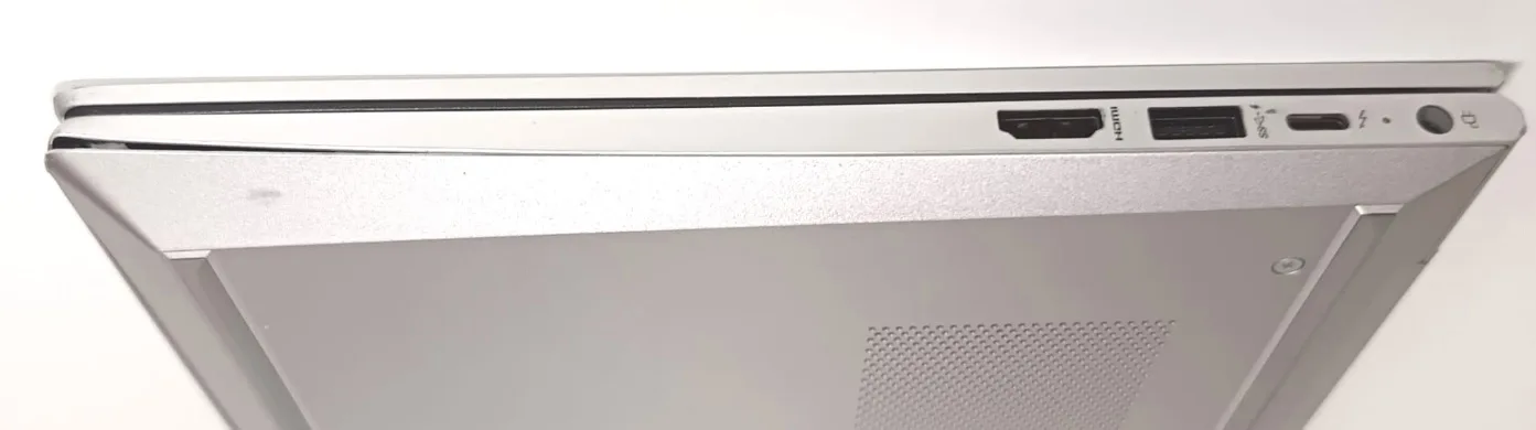 HP ProBook 630 G8. i7-1165G7. DDR4, 13,3" Defectos - Imagen 5