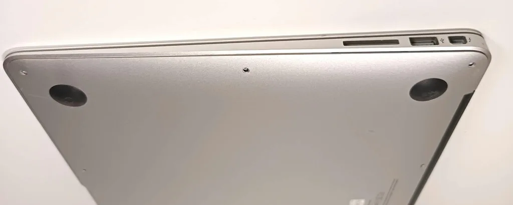 MacBook Air A1369 EMC 2469 13" mediados 2011 - Imagen 7