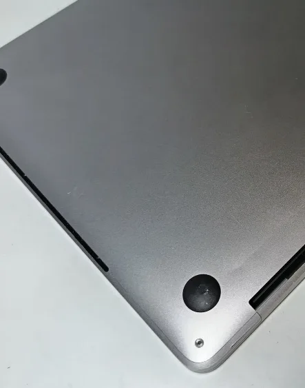 MacBook Pro 13. i5 2,4 GHz 2019. 4 puertos Thunderbolt - Imagen 4