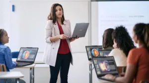Mejor portátil reacondicionado para centros educativos: Guía 2026