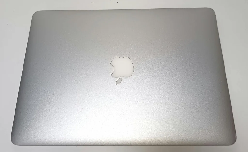 MacBook air 13 Finales 2010 A1369 EMC 2392. Core 2 duo, SSD 256GB, 2GB RAM - Imagen 2
