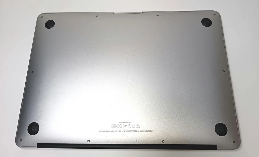 MacBook air 13 Finales 2010 A1369 EMC 2392. Core 2 duo, SSD 256GB, 2GB RAM - Imagen 3
