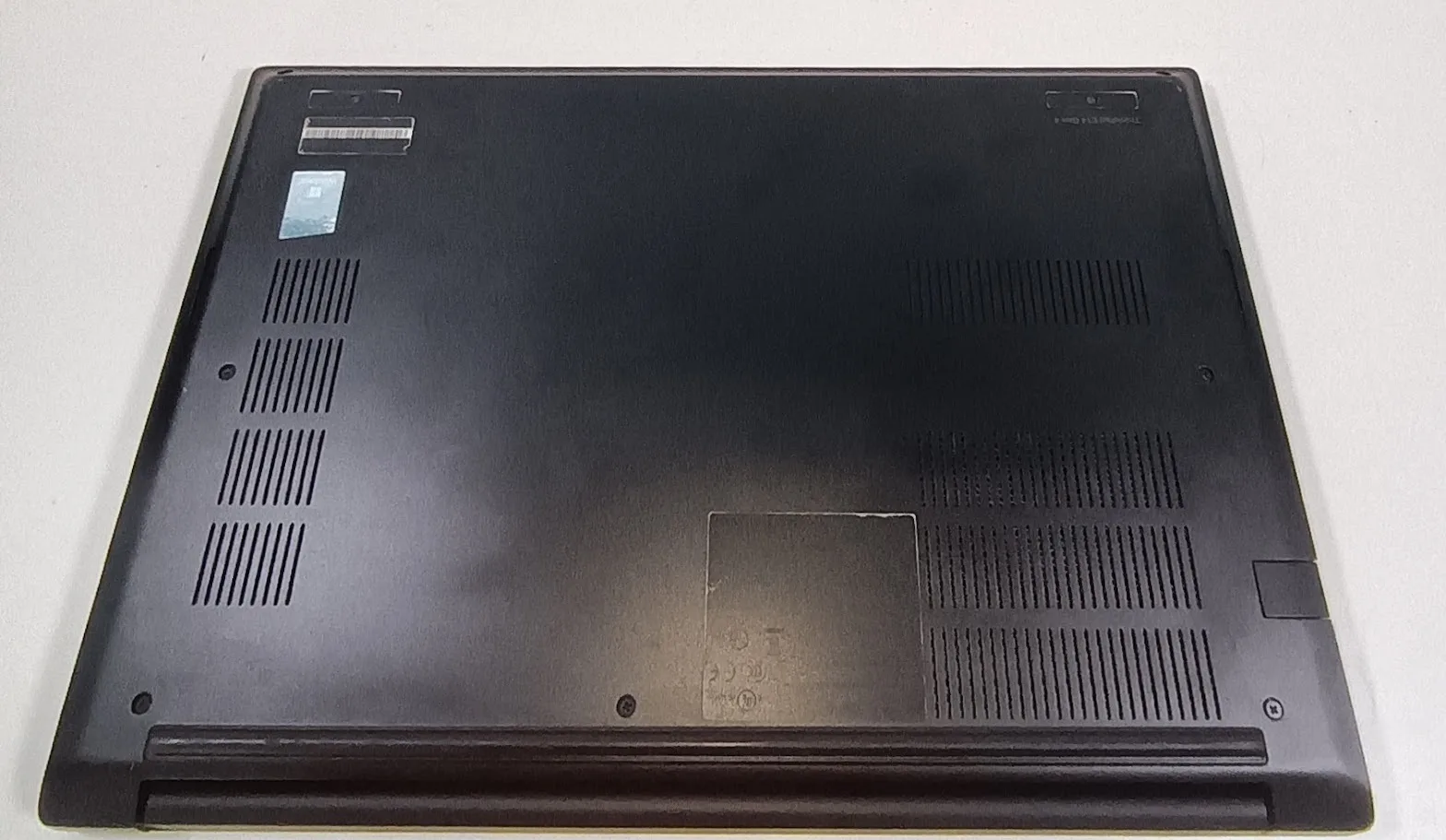 Lenovo ThinkPad E14 Gen 4. i5-12th, Sin disco, Sin RAM, 14.0" - Imagen 3